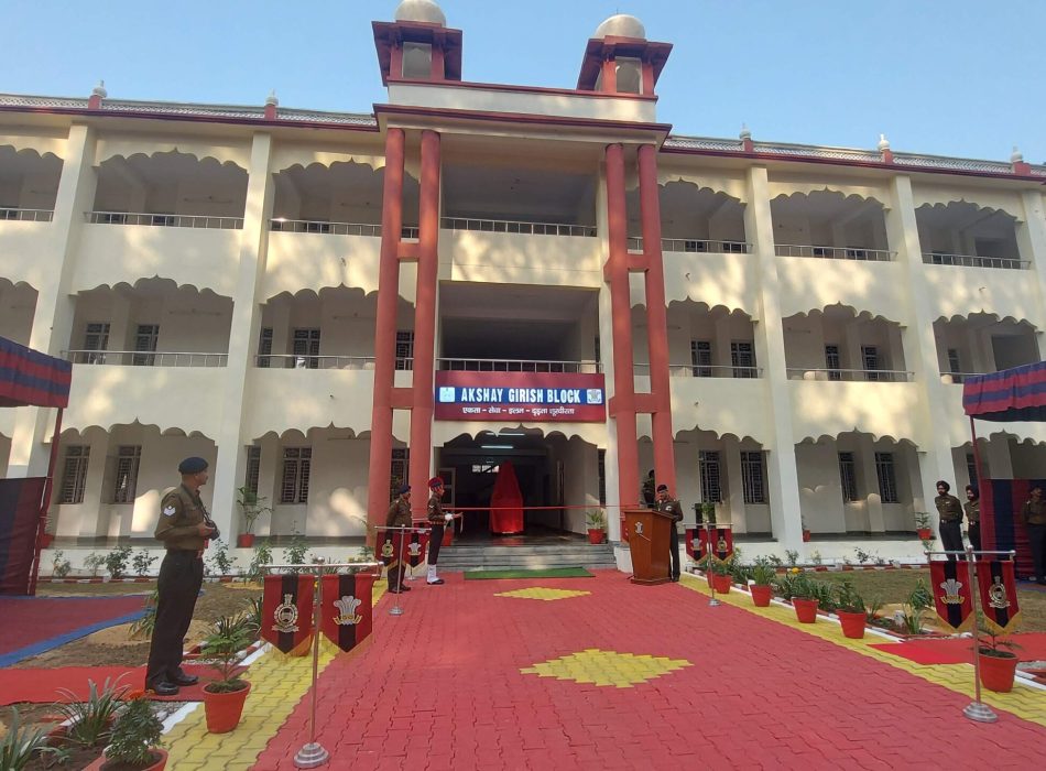 Block in Akshay's Honour