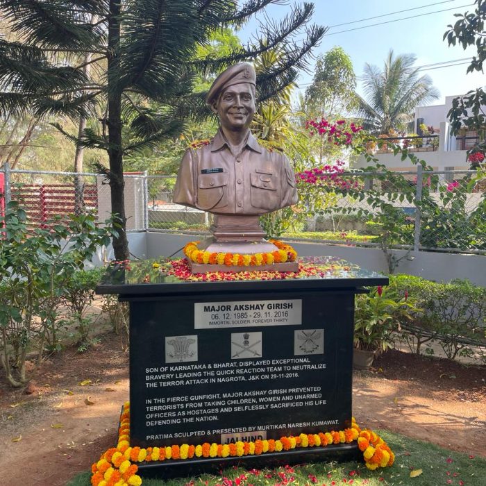 Bust by Murtikar Naresh Kumawat